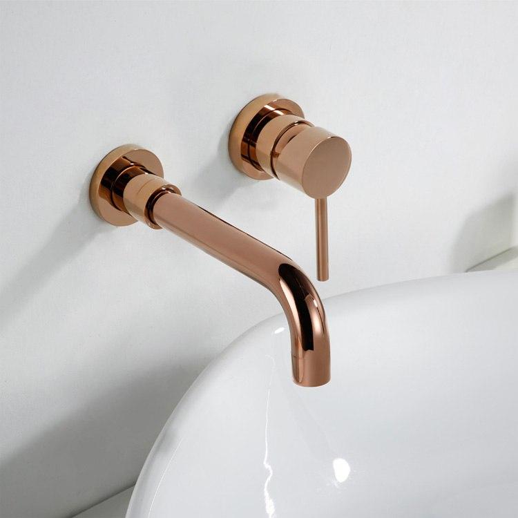 Moderne Messing-Wandarmatur